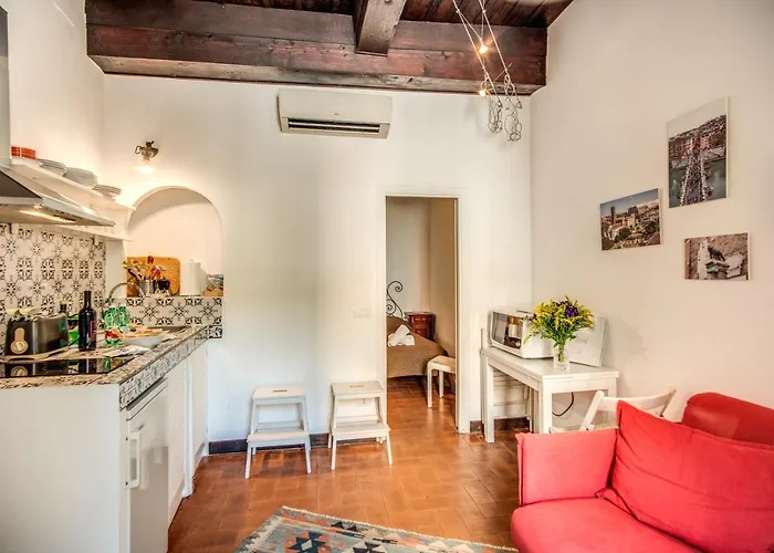 Lovely Flat In The Heart Of Trastevere